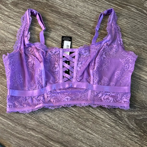 torrid Glam Lace Wireless Bralette NWT - Picture 2 of 4